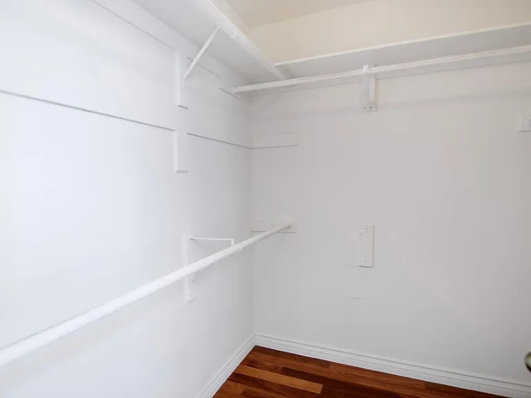 24241 Tama Ln — Photo 26