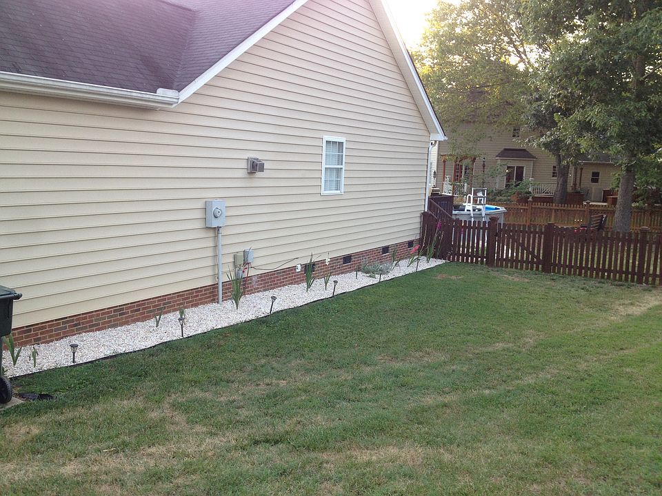 2nd image of 1600 Misty Meadow Ln