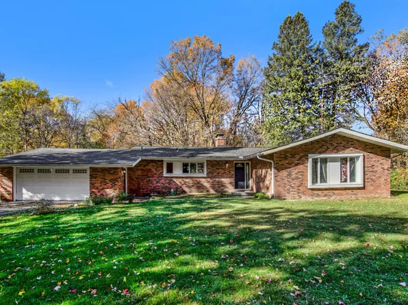 1000 Sylvan Rd, Chelsea, MI 48118