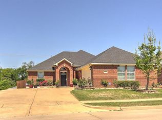1623 Ridgemar Dr, Grand Prairie, TX 75051
