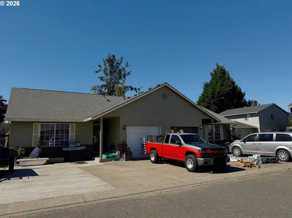 1462 NE Thomas Ct, Hillsboro, OR 97124