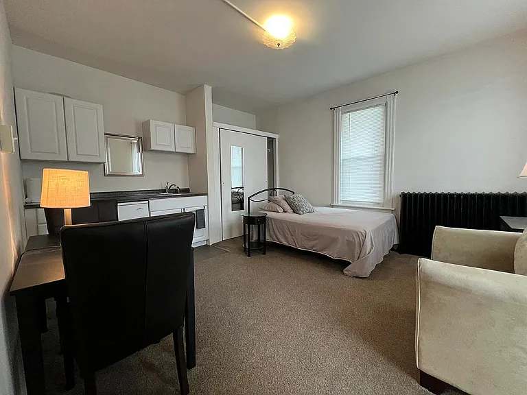 206 N Courtland St #B — Photo 2
