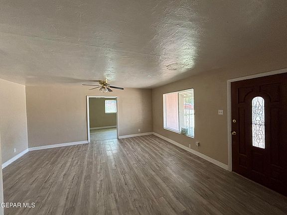2nd image of 2626 Jackson Ave