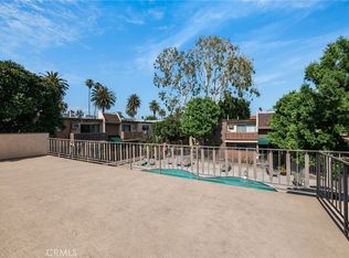 17900 Sherman Way APT 602, Los Angeles, CA 91335