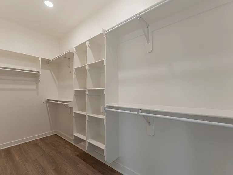 1315 S Van Buren Ave — Photo 9