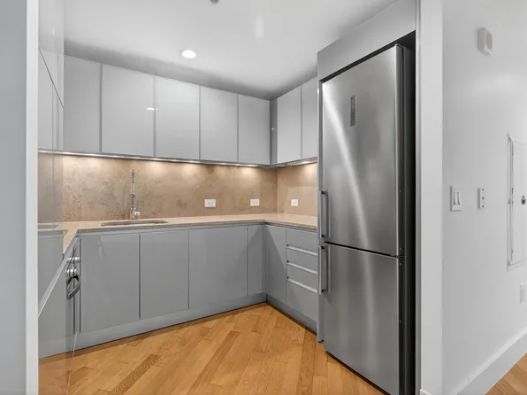 77 Hudson Street image 7 of 28