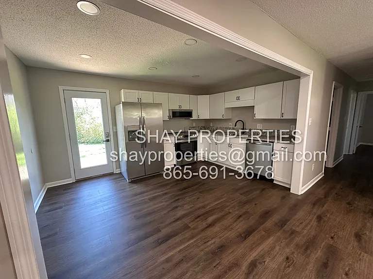 5016 Tenwood Dr — Photo 6
