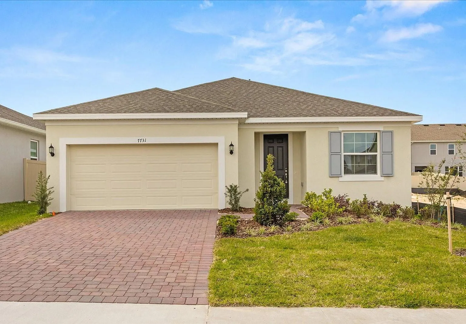 4 bed, 3.0 bath, 2386 sqft, $2,900 — Photo 1