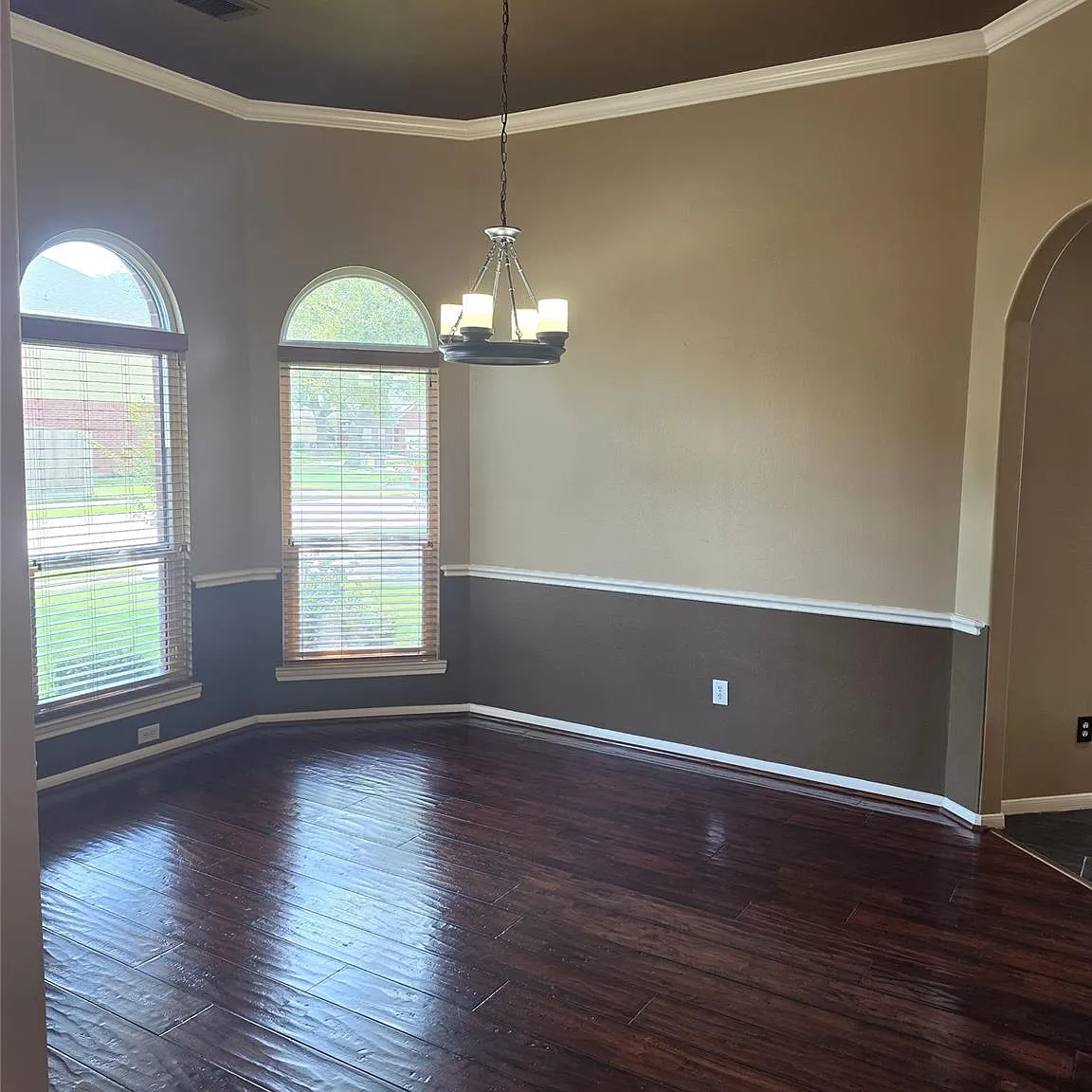 3 bed, 2.5 bath, 2308 sqft, $2,500 — Photo 4