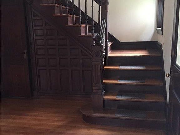 4th image of 25 S Montowese St #1