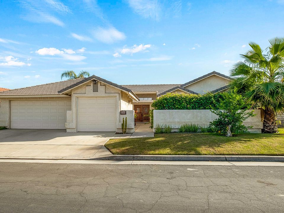 1st image of 43800 La Carmela Dr