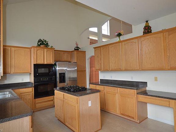 5th image of 271 Preserve Ln