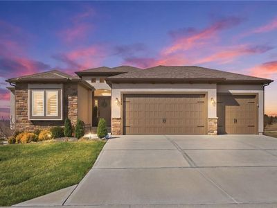 11230 S Zarda Dr, Olathe, KS, 66061
