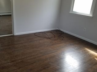 27 Flint Dr, Spring Valley, NY 10977