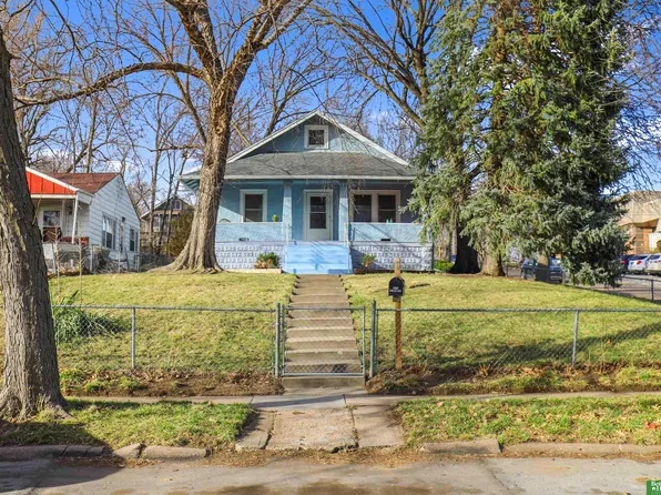 4802 Charles St, Omaha, NE 68132