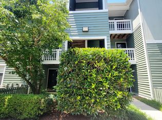 1121 Parkridge Ln APT 205, Raleigh, NC 27605