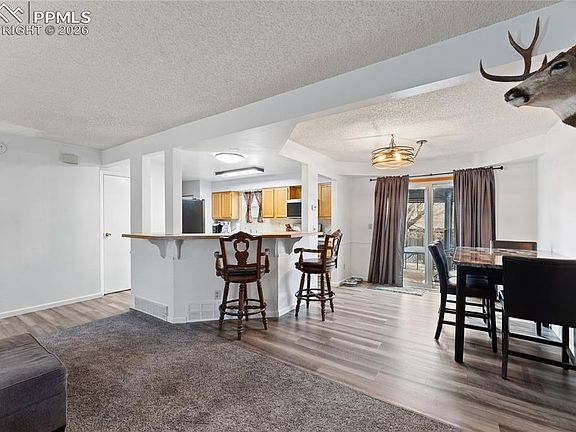 4th image of 6845 Cedar Edge Dr