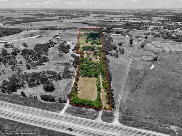 2534 S Robinson Dr, Robinson, TX 76706