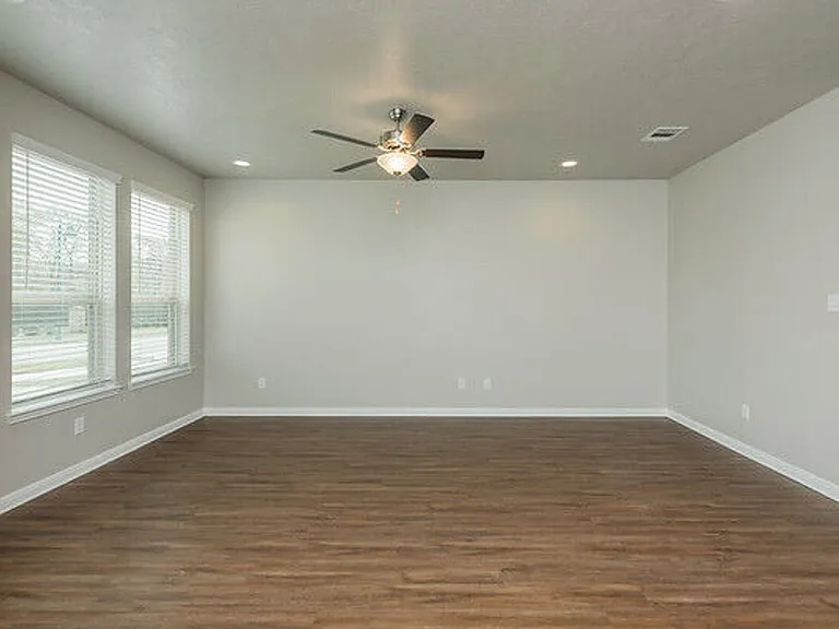 4089 Cross Park Dr #112 — Photo 2