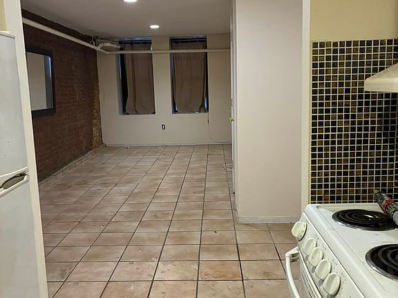 5th image of 342 E 13th St Floor 2