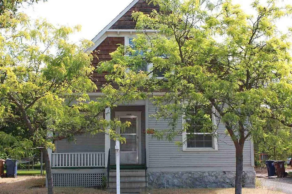 1420 N Cedar St — Photo 1