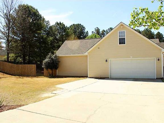 3rd image of 5180 Victoria Park Dr