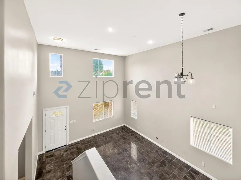 12104 Timberpointe Dr — Photo 7
