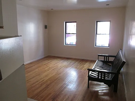 Rented by Downtown Mgt & Realty LLC | media 10