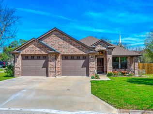 716 N Elm St, Muenster, TX 76252