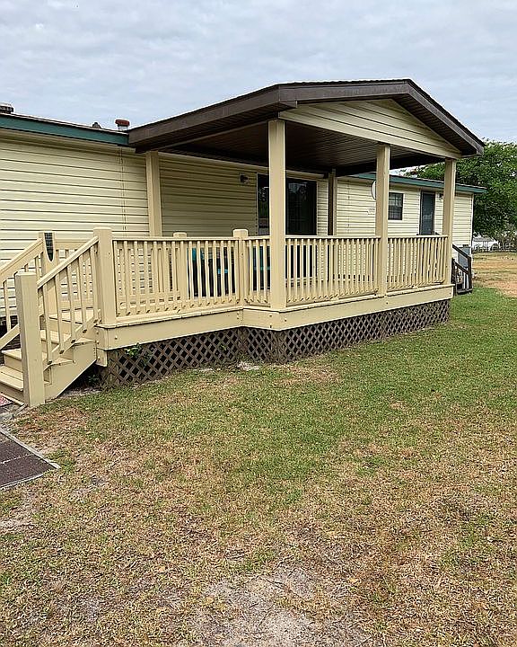 2nd image of 115 Sandy Shore Ln