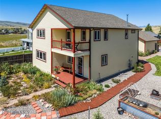 818 N 13th St, Livingston, MT 59047
