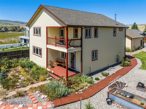 818 N 13th St, Livingston, MT 59047