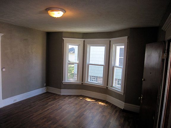 2nd image of 426 Cadwell Ave NW #1
