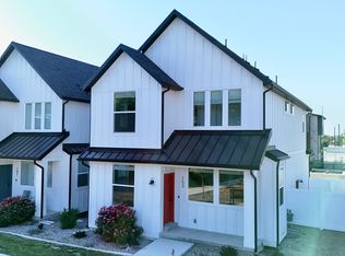 153 E Rochefort Ct, Sandy, UT 84070