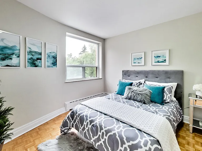 42 Glen Elm Ave #206 — Photo 64