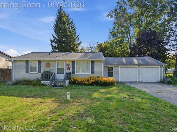 1363 Kettering St, Burton, MI 48509