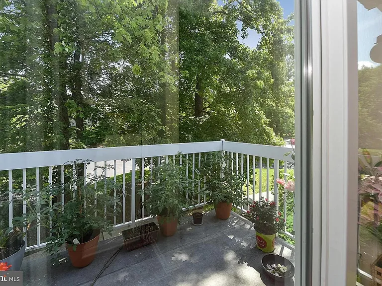 4 Wynwood Dr #14 — Photo 24