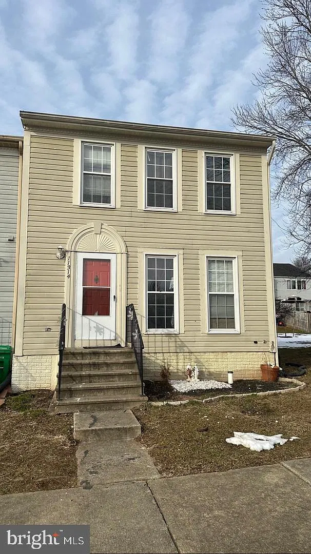 3 bed, 3.5 bath, 1320 sqft, $2,700 — Photo 1