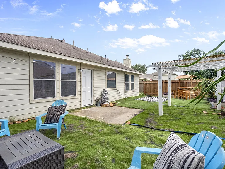 Shining Leaf Ct — Photo 13