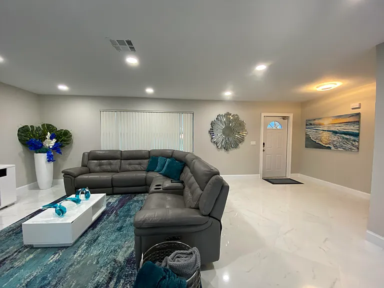 6220 SW 14th St — Photo 20