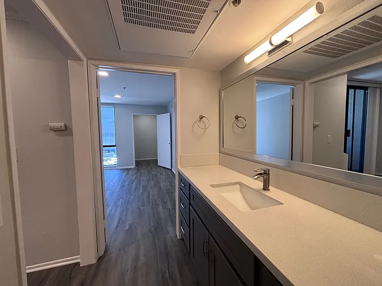 1223 Federal Ave — Photo 21