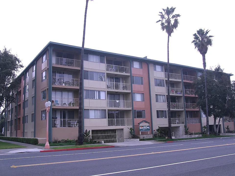 1200 S. Catalina Ave.