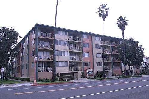 1200 S. Catalina Ave. Photo 1
