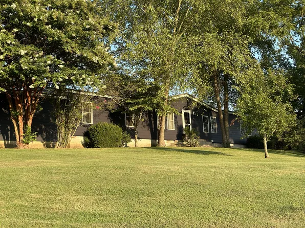 190 Carey Rd, Hartsville, TN 37074