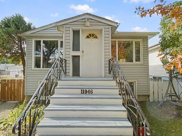 11946 70th St NW, Edmonton, AB T5B 1T9