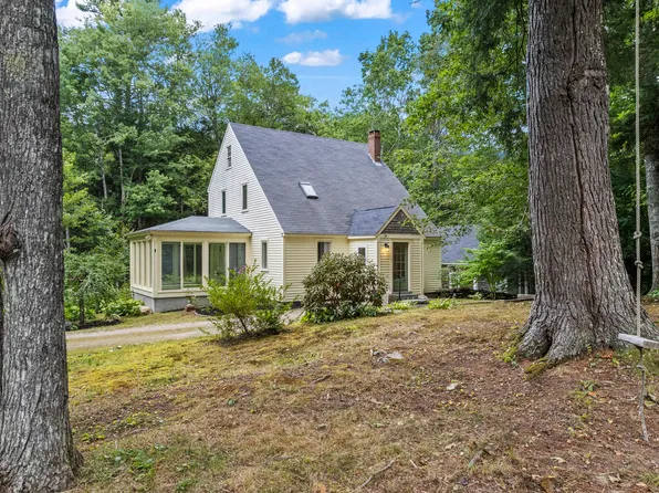 77 Stonebridge Circle, Newcastle, ME 04553