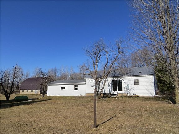 4th image of N16861 Dickerson Avenue