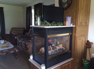 14A50 Pilot Point Ln, Apple River, IL 61001