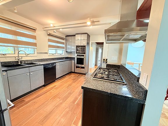 4th image of 754 Josina Ave