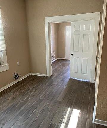 4th image of 9015 Forshey St